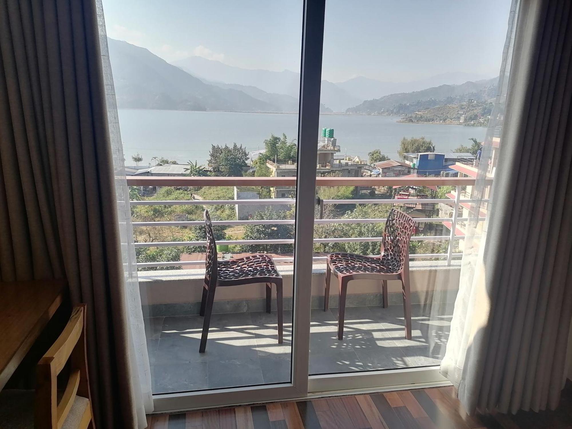 Urban Boutique Hotel Pokhara Exterior foto