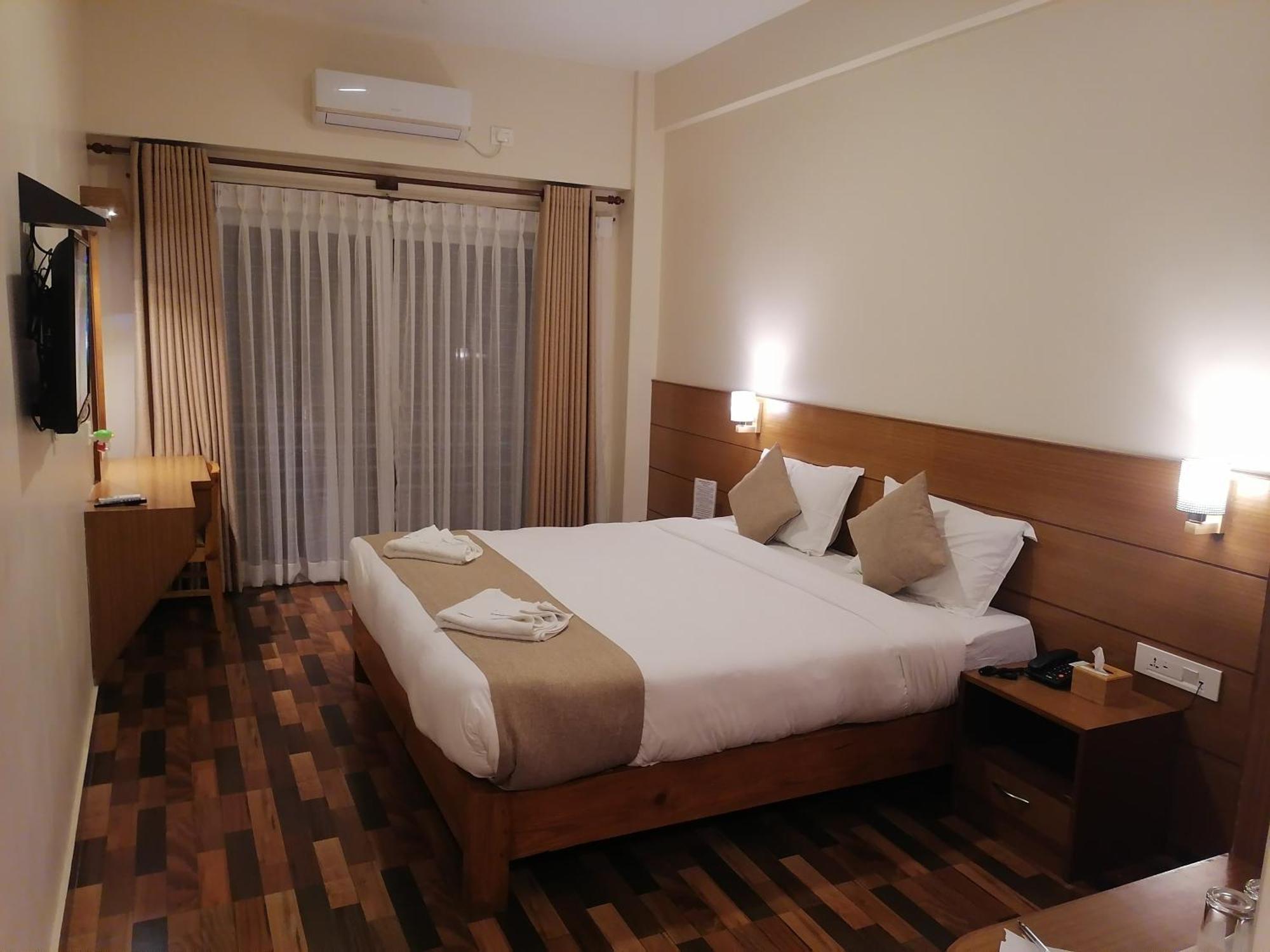 Urban Boutique Hotel Pokhara Exterior foto